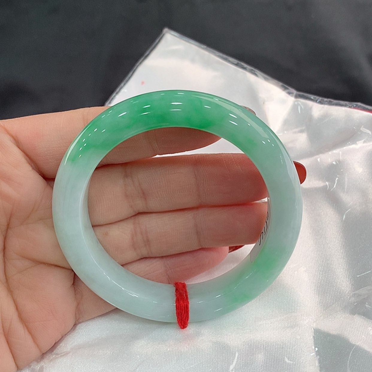 【闪购商品】翡翠手镯未镶嵌54，53/54