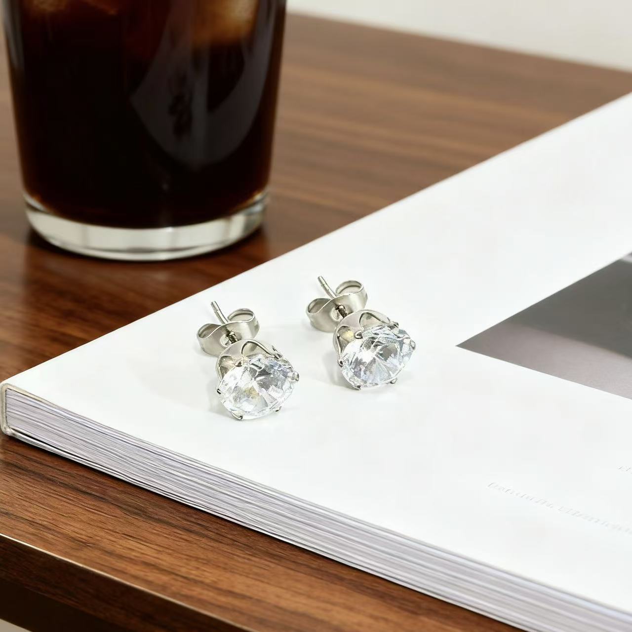 天然南非钻石精品白耳钉-lx0104-1