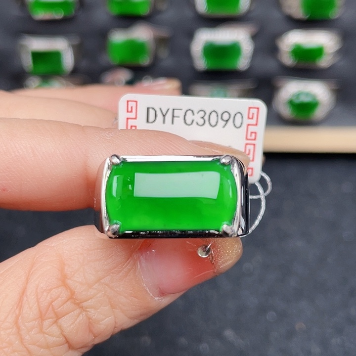 翡翠戒指银S925镶嵌豪*没有运费险编号3090