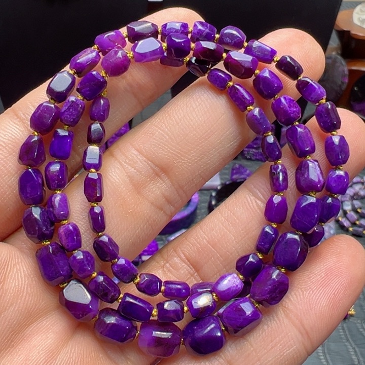 苏纪石（舒俱来）项链18K金镶嵌