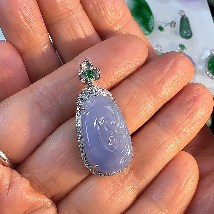 翡翠颈饰18K金镶嵌吉祥如意