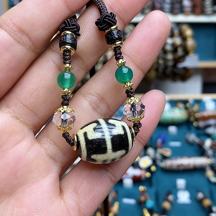 玛瑙/玉髓颈饰合金