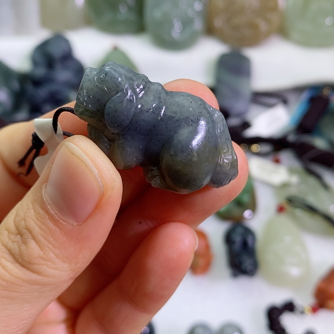 和田玉（糖玉）颈饰未镶嵌