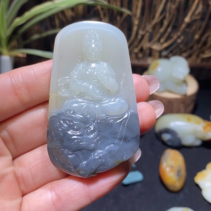 和田玉吊坠(不含链)未镶嵌塔*