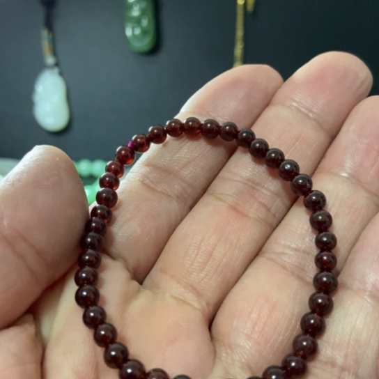 手链未镶嵌石榴石