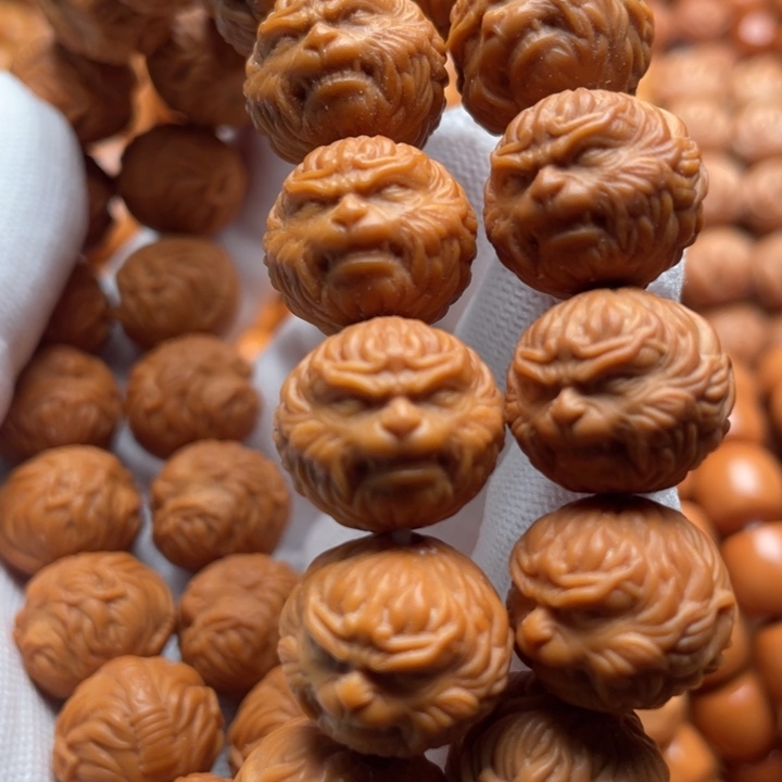 猴头核桃吊坠蓝**洋斗战胜佛