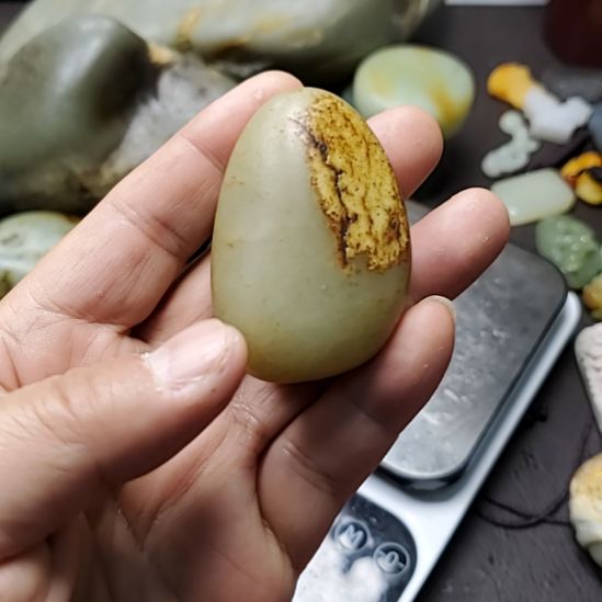 和田玉（糖玉）未镶嵌挂件