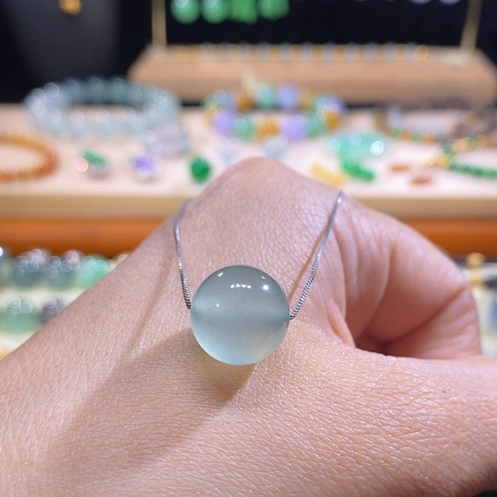 翡翠未镶嵌吊坠(不含链)翡翠葡萄绿珠卡12.7m