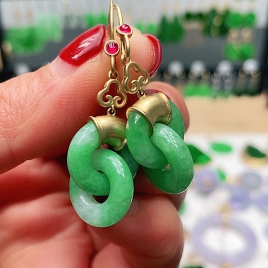 翡翠颈饰18K金镶嵌挂件