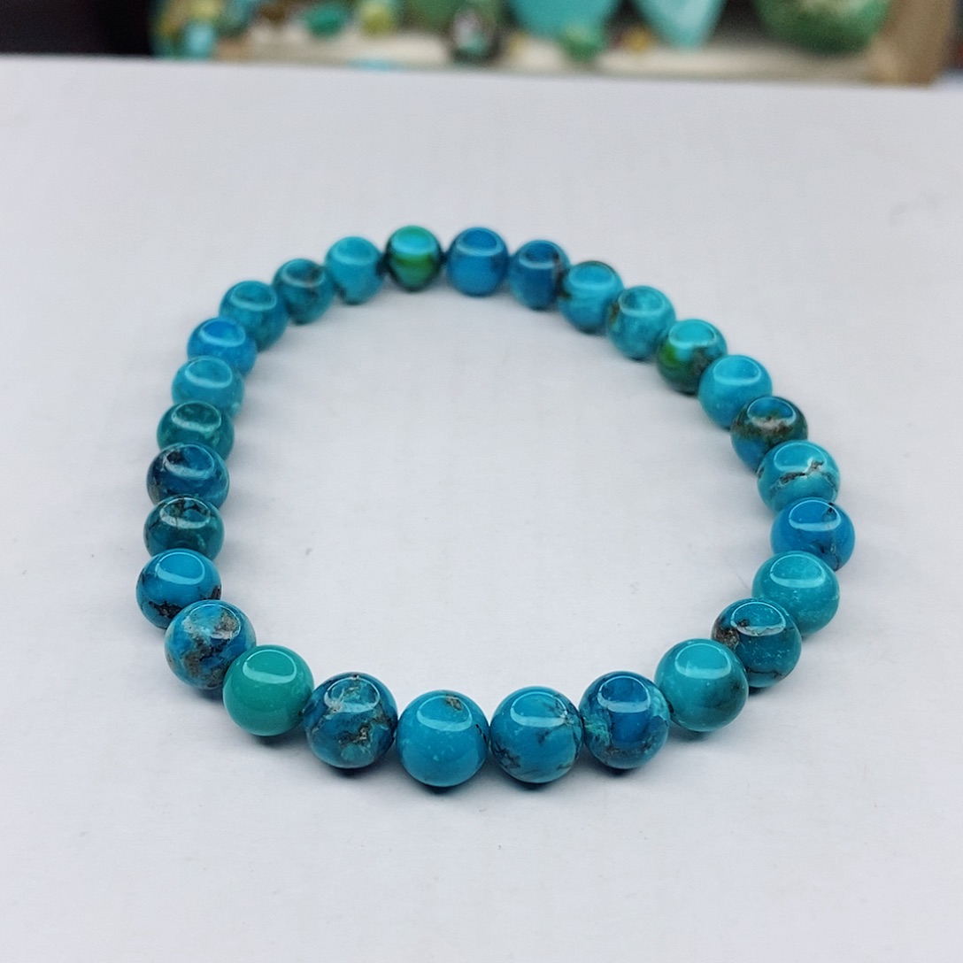 绿松石颈饰未镶嵌