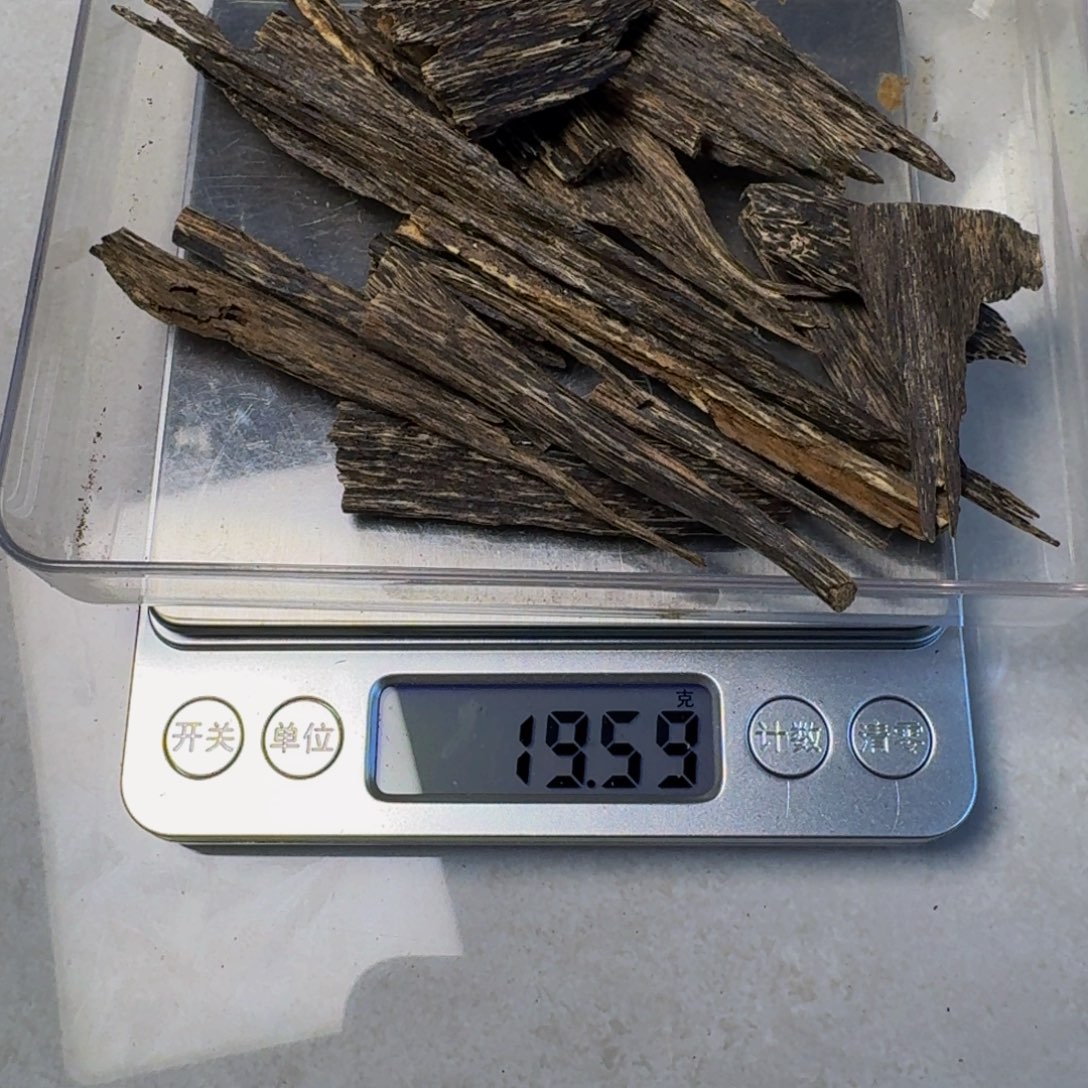 闲***@沉香碎屑沉香海南树心油19.59克