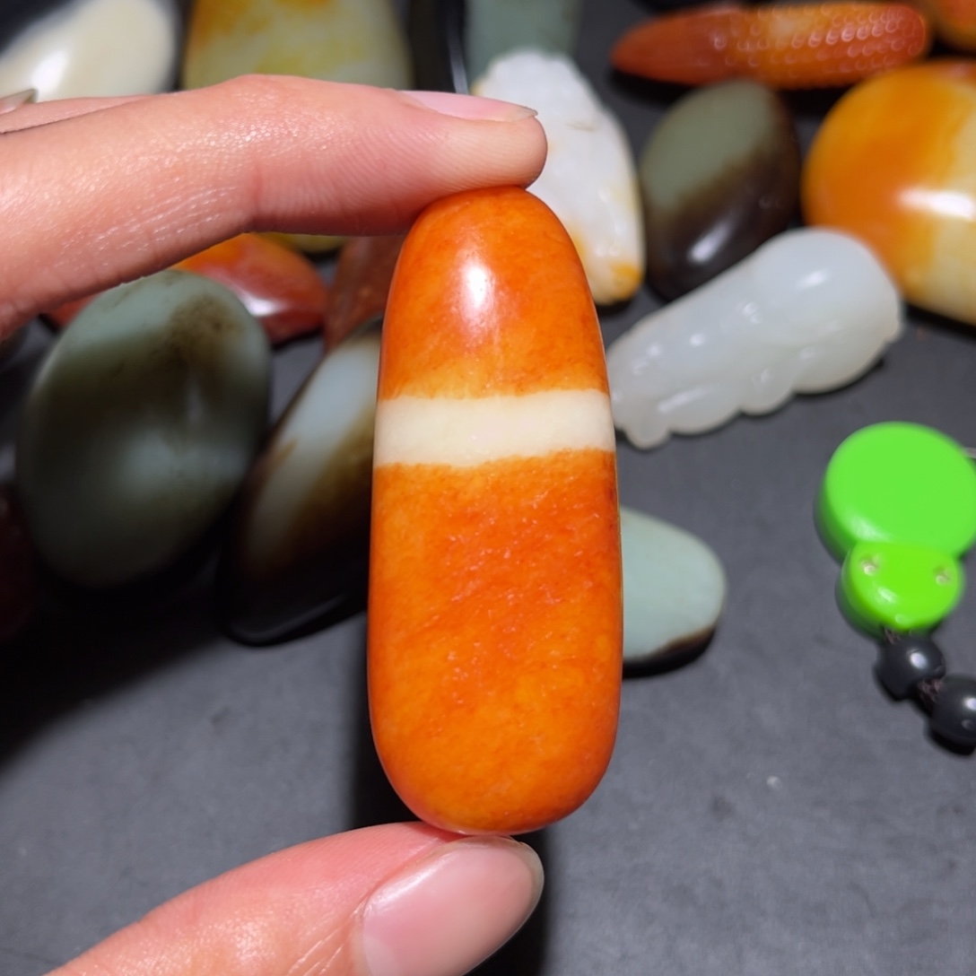 和田玉未镶嵌珠宝奇石