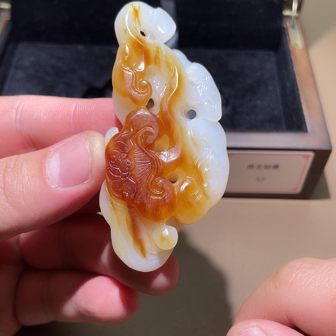 和田玉颈饰未镶嵌Z6