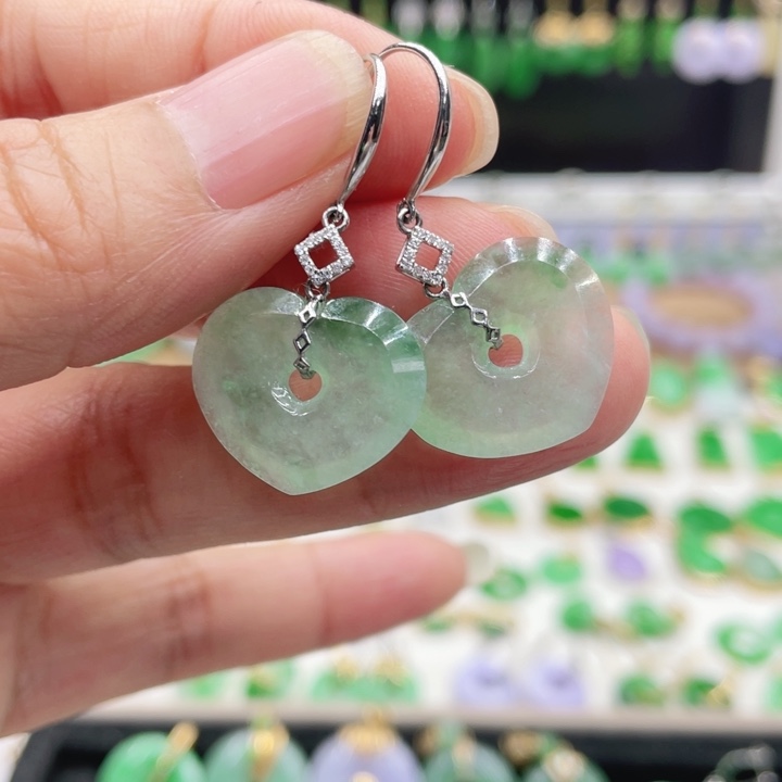 翡翠18K金镶嵌耳饰