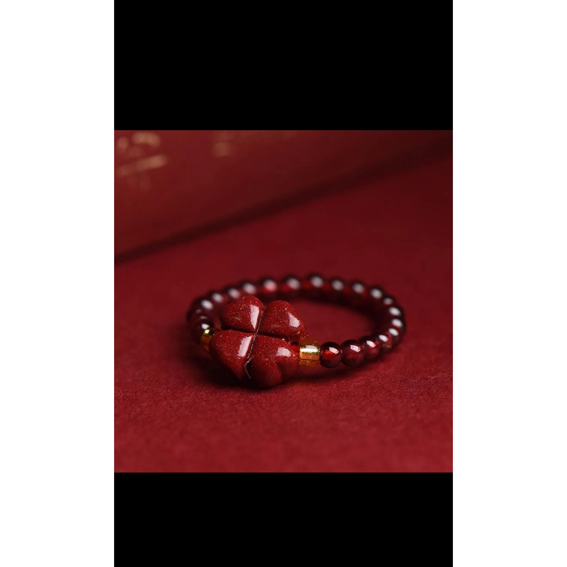 含辰砂工艺品天然辰砂（正品朱砂）时尚四叶草手串指环