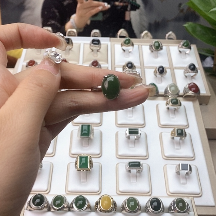 和田玉戒指银S925镶嵌平***界