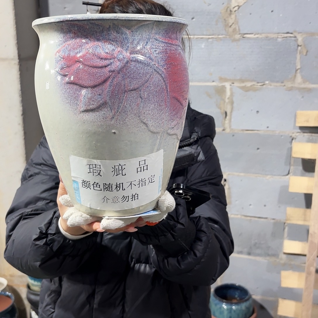 红陶瑕疵高27/20一个