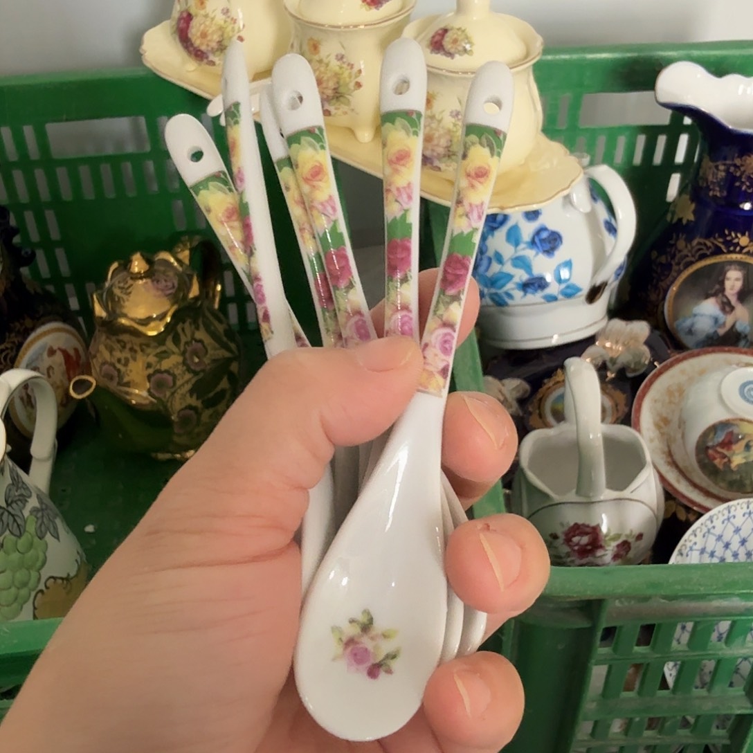 瓷片6只…………………………