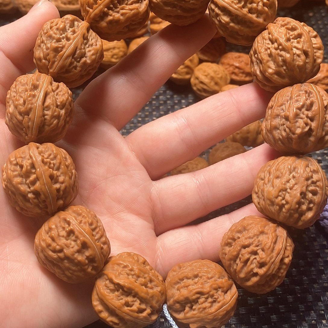文玩核桃手串荔枝纹