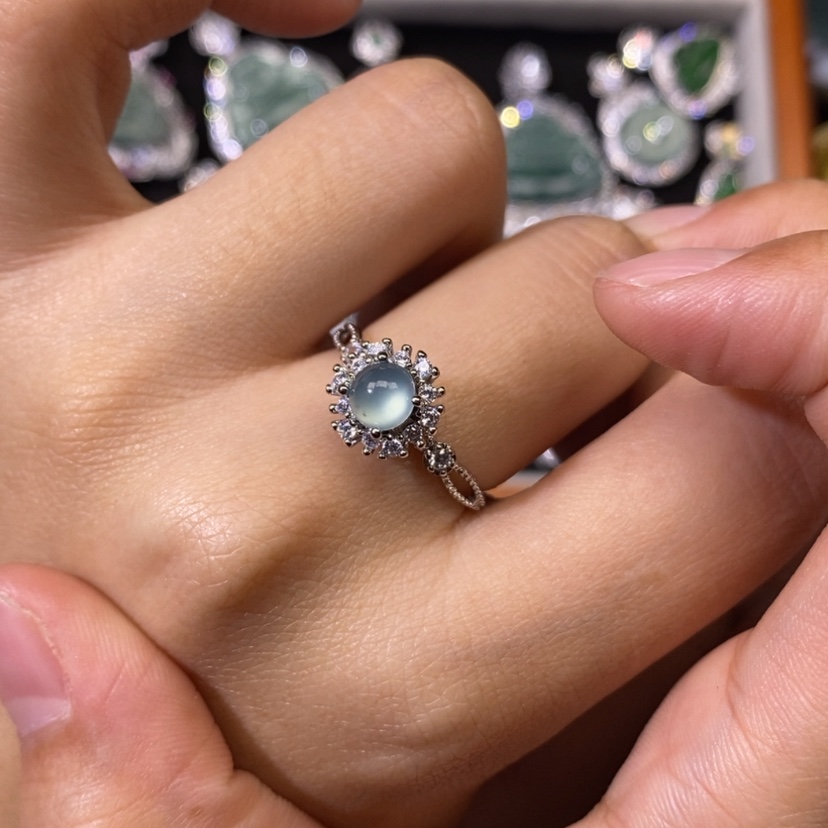 【闪购商品】翡翠颈饰未镶嵌天然