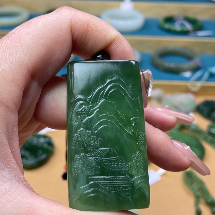 和田玉吊坠未镶嵌