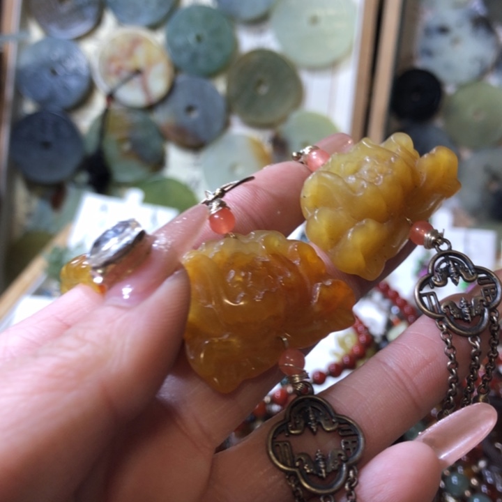 岫玉岫玉耳环合金