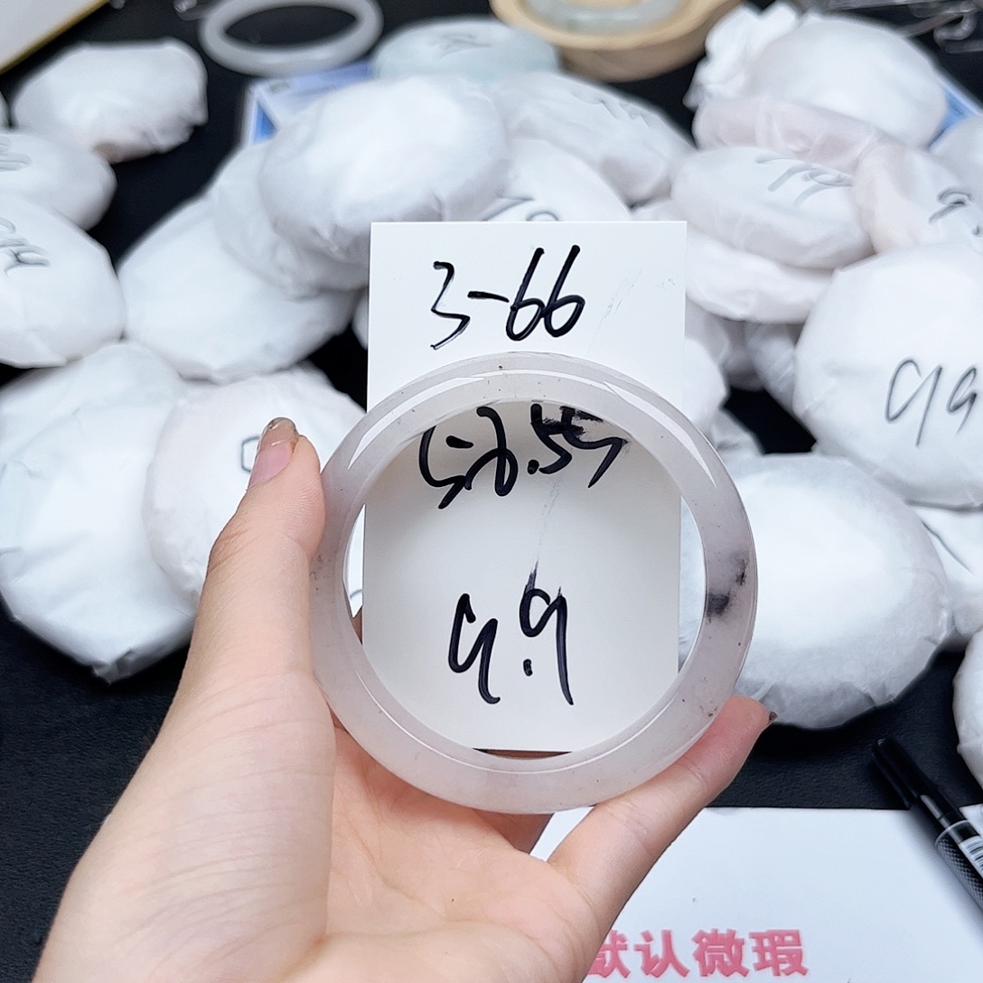 未镶嵌手镯石英质玉3.66