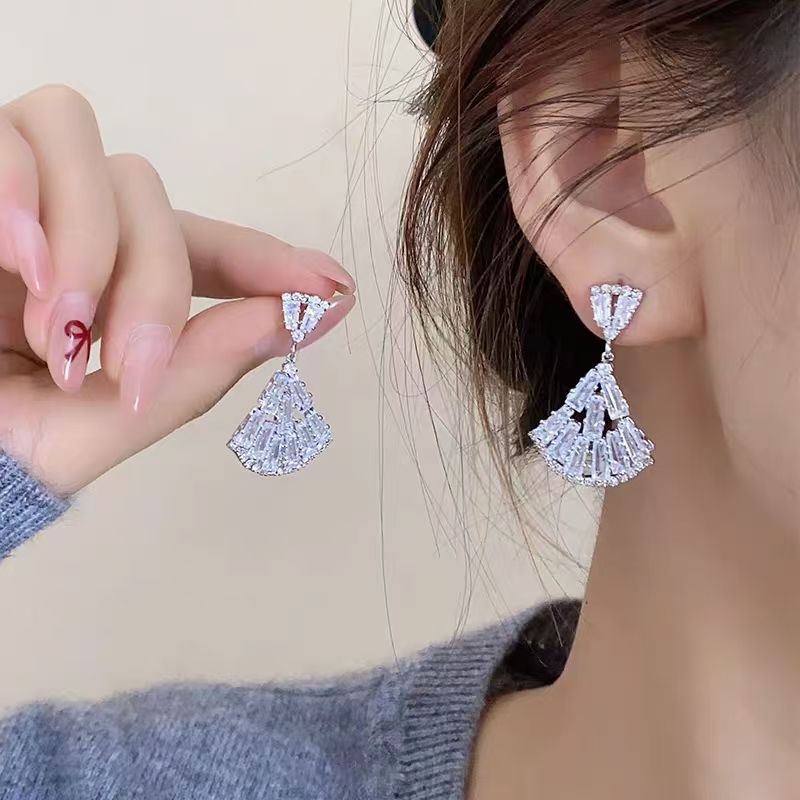 钛钢耳饰 【九木】漫蔻 E 花边扇形气质款时尚耳钉