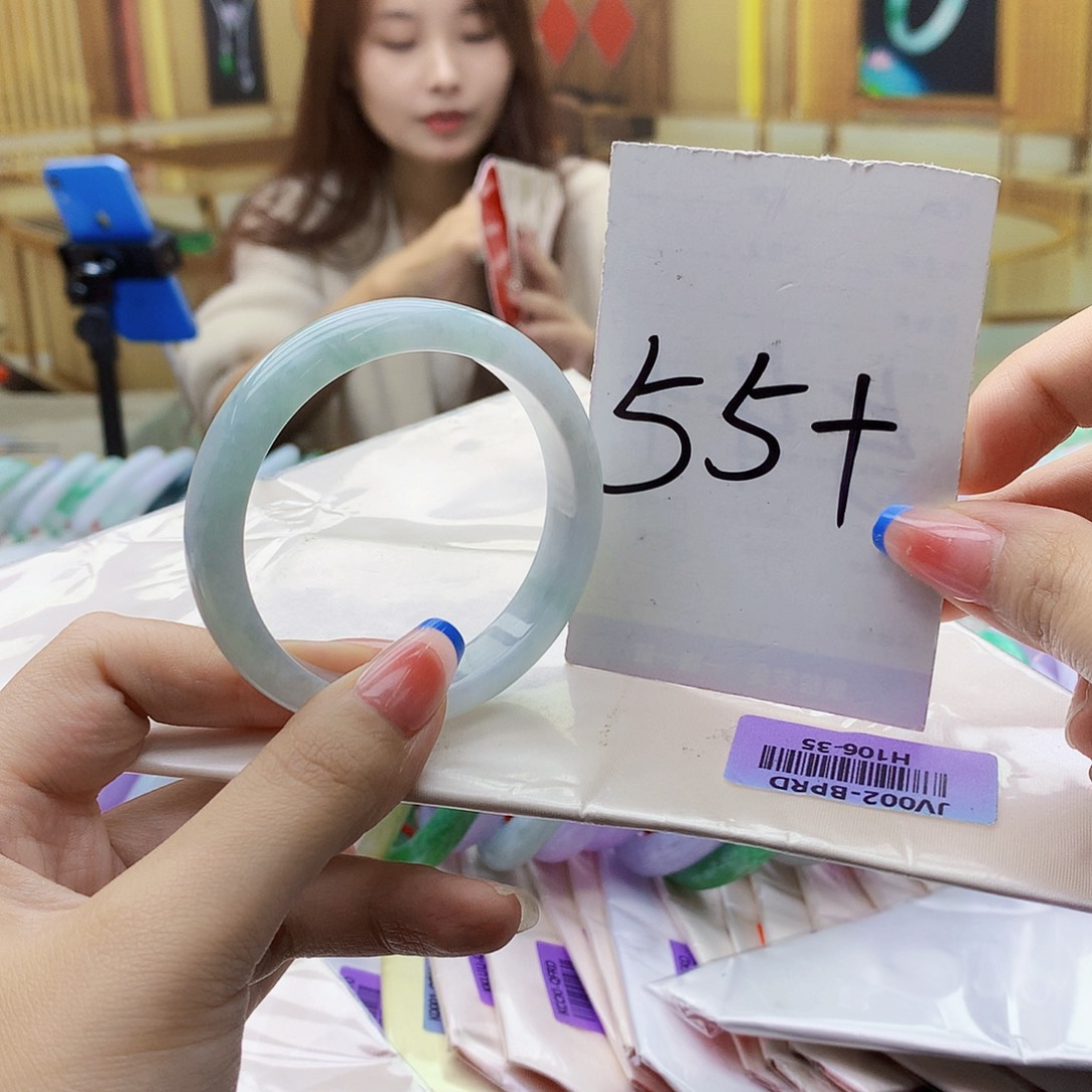 翡翠未镶嵌手镯000988900000