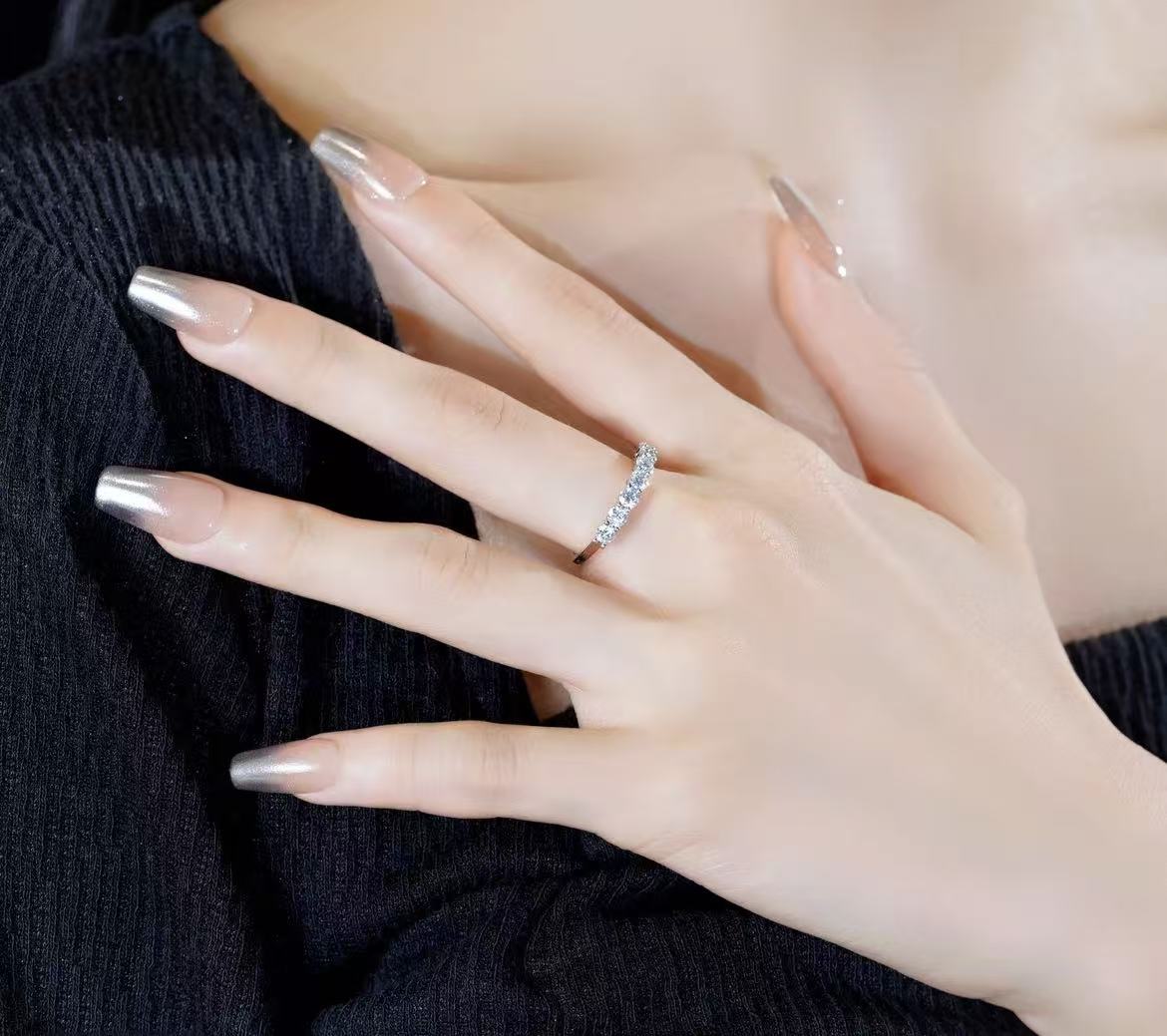 0.3CT七公主气质女戒