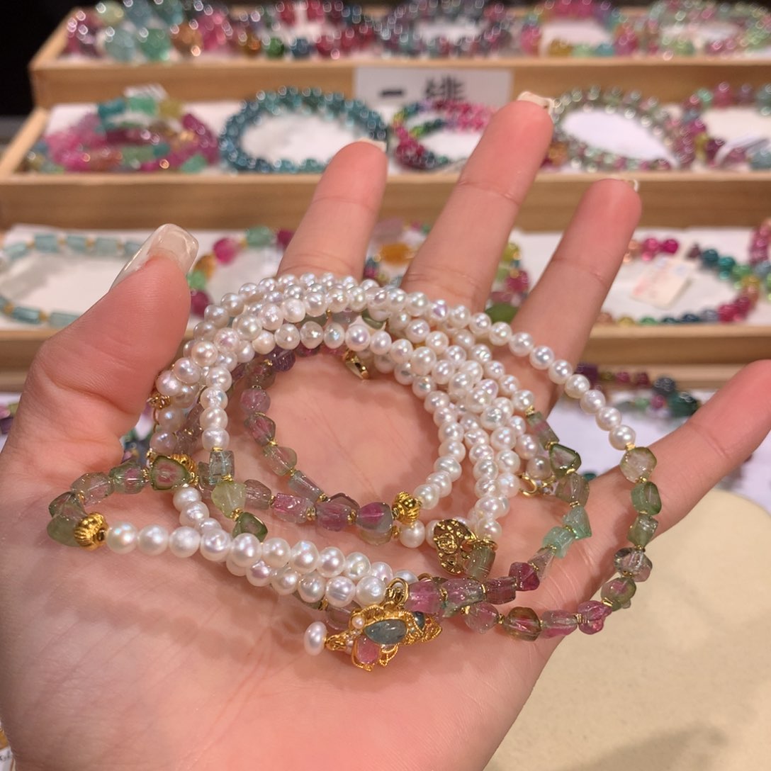 碧玺多样性发货一件未镶嵌