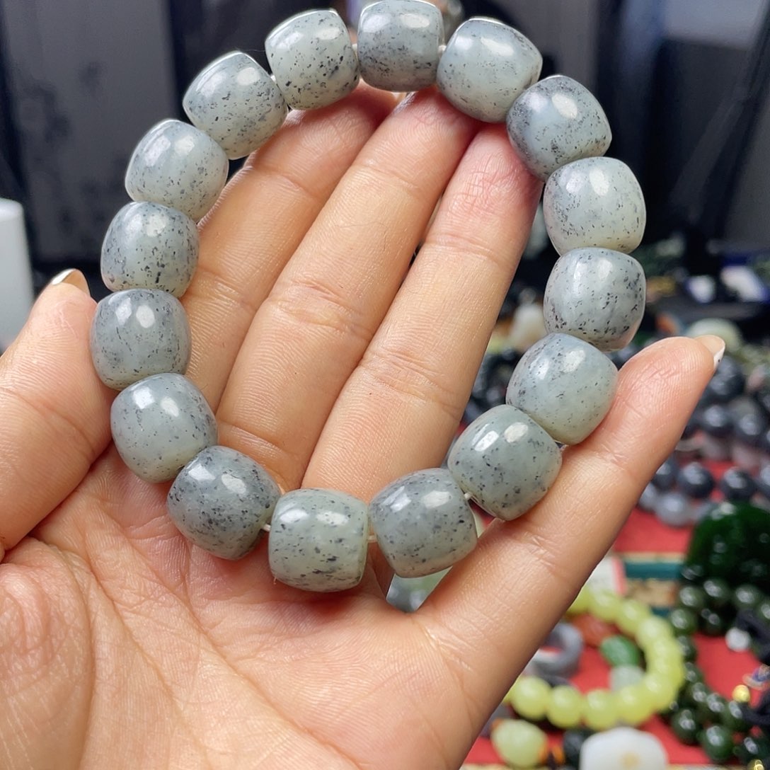 和田玉手链未镶嵌