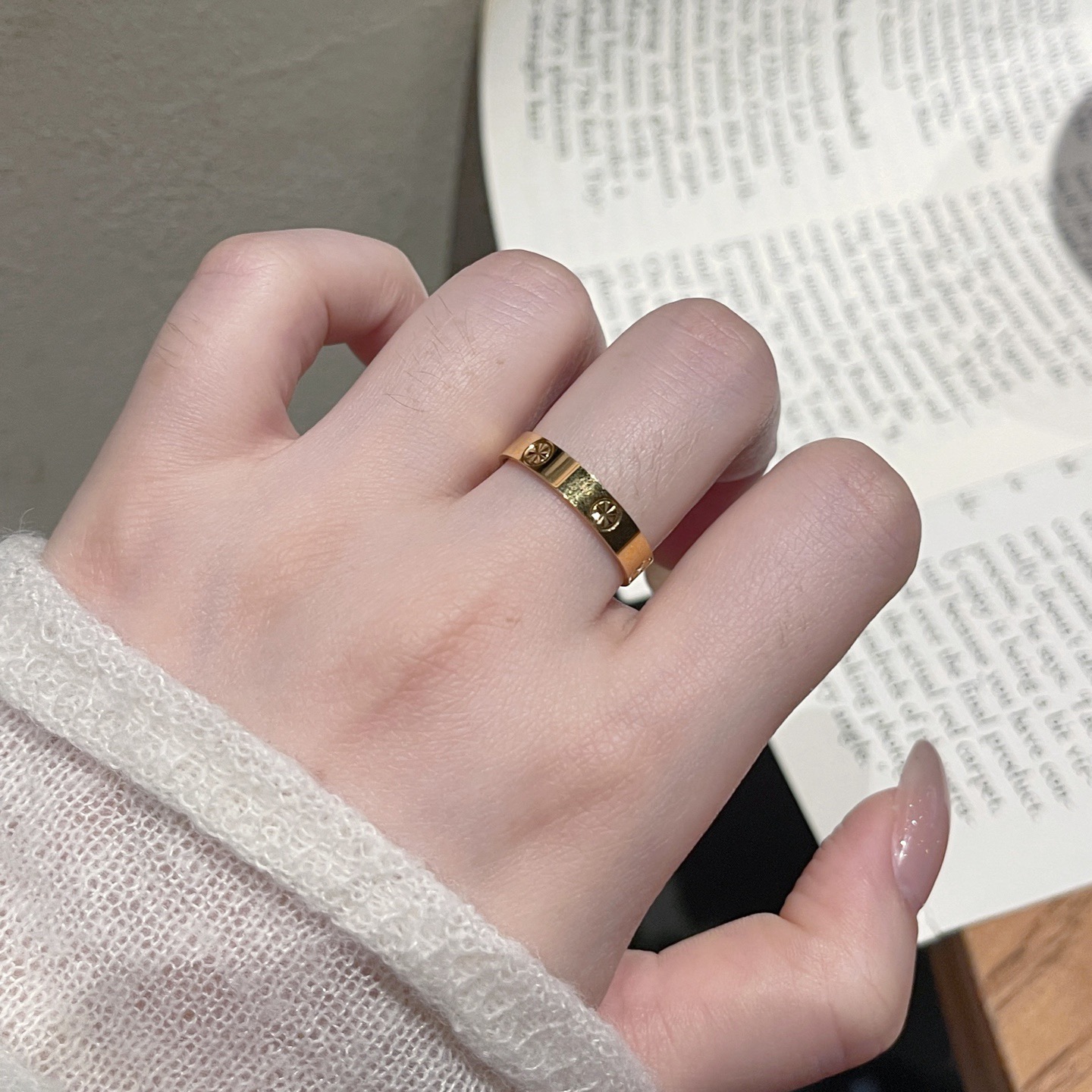 【伟新源】足金999 5G工艺 男女同款 卡家光面戒指（点击选择圈口）