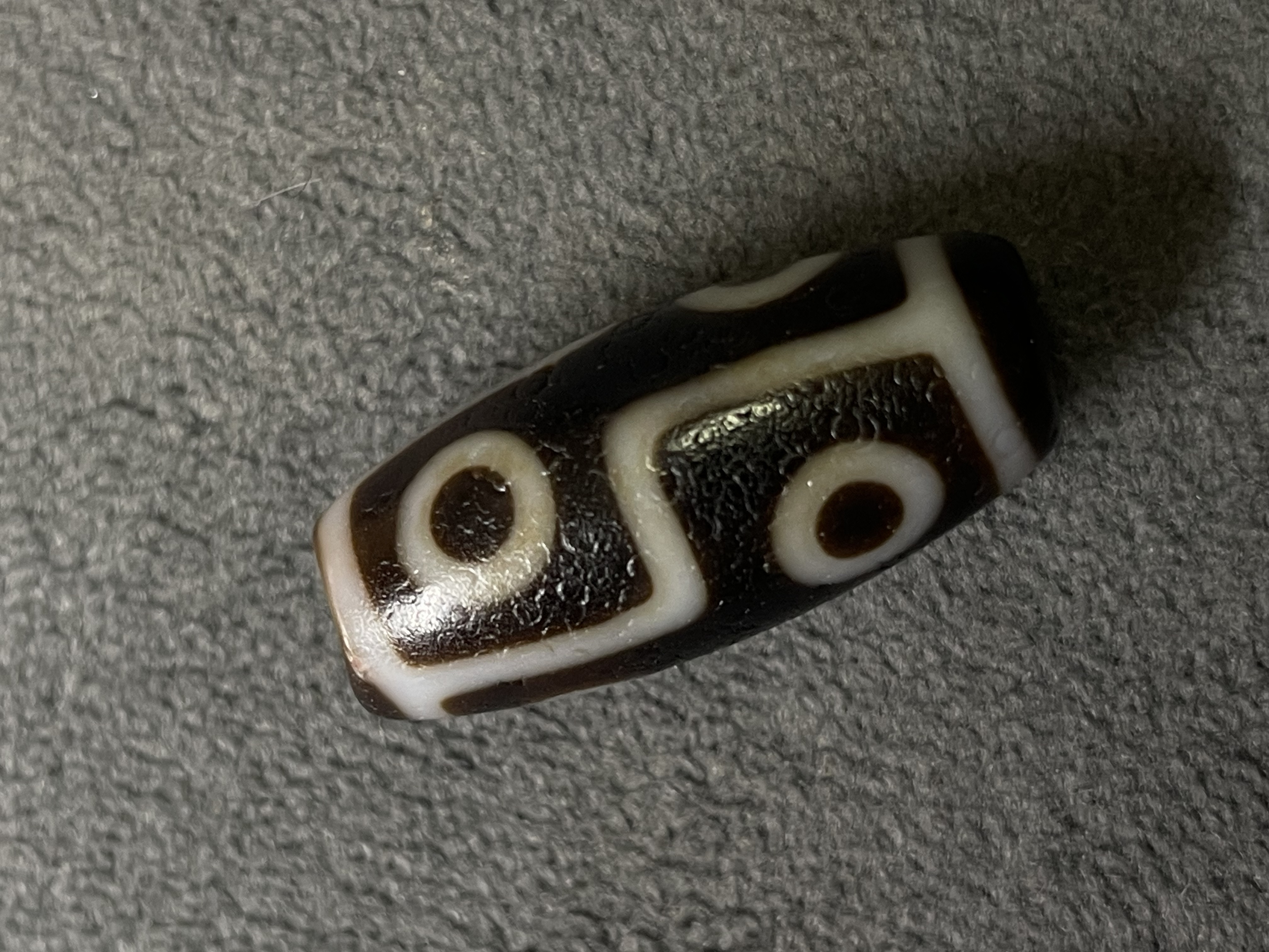 台珠小卢折线六眼吊坠