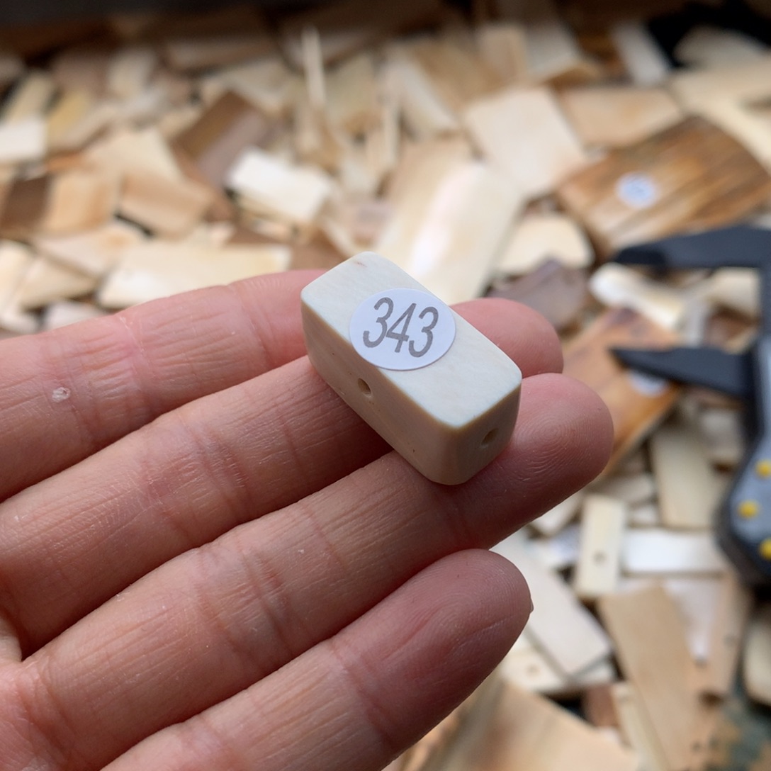 泥塑不打孔联系客服