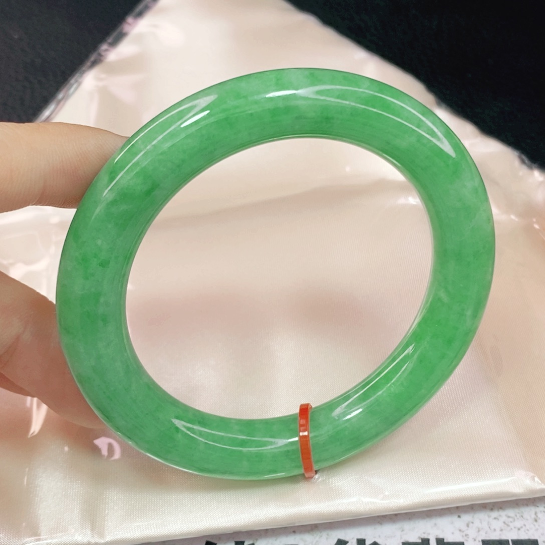 未镶嵌手镯翡翠53.5圆镯