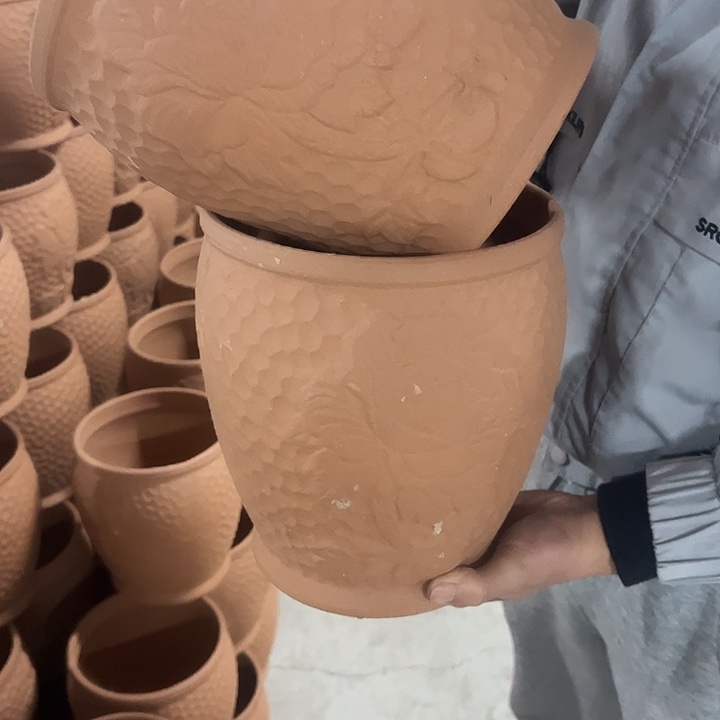 高度23厘米口19厘米