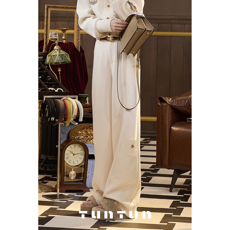 吞吞TUNT【懒得好看 杏色】焊在腿上 舒适工装阔腿长裤