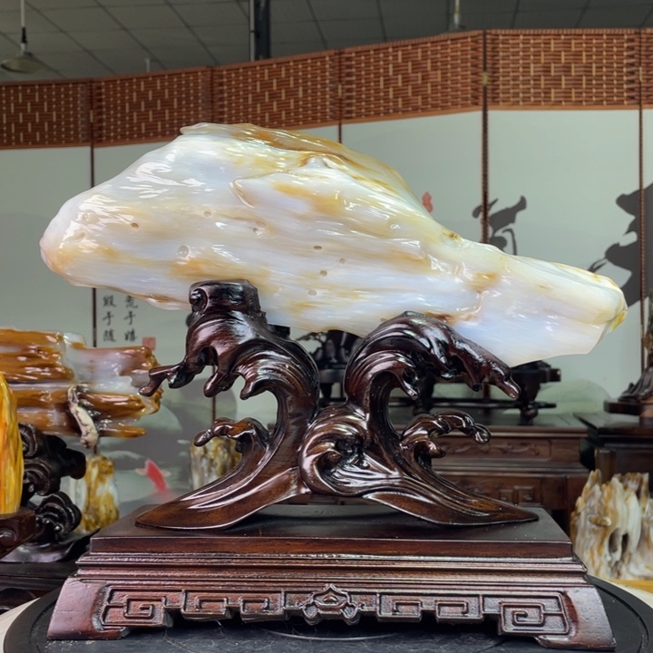 硅化玉未镶嵌珠宝奇石直径35