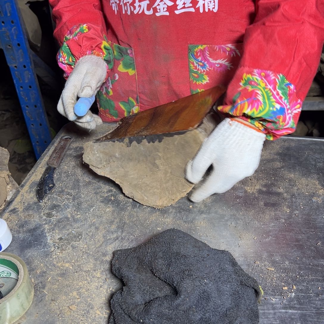 潜***龙金丝楠2222222222222222222