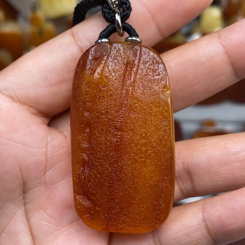 【闪购商品】琥珀颈饰未镶嵌