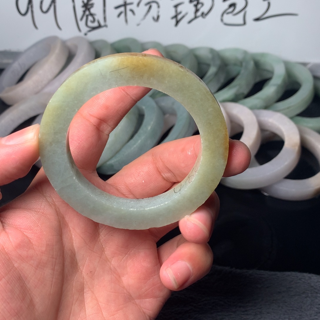 开***好定制翡翠未镶嵌翡翠手镯