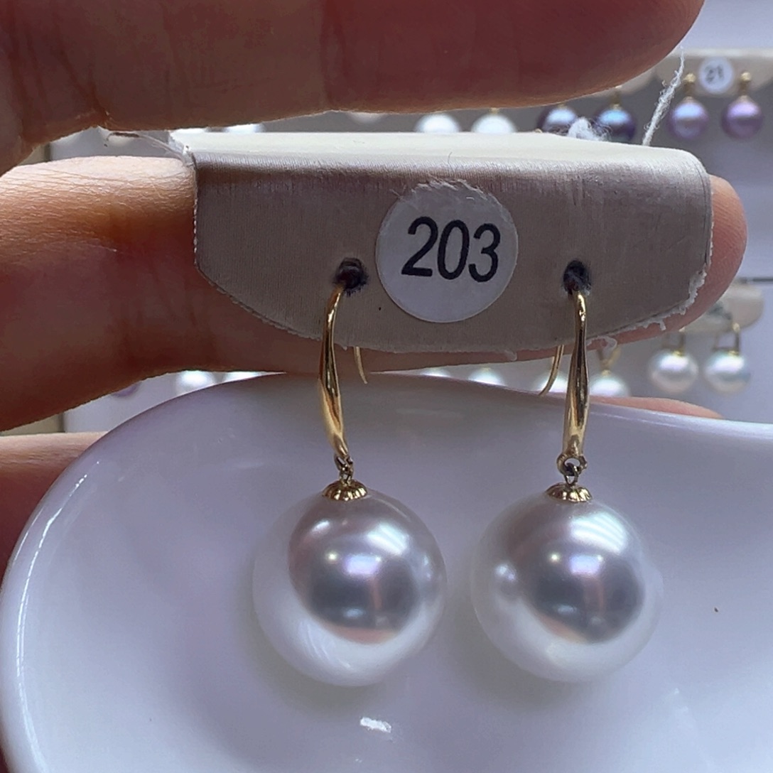 18K金镶嵌淡水珍珠耳饰