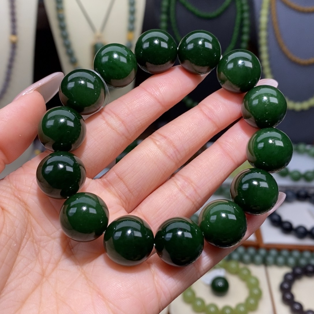 和田玉未镶嵌手串