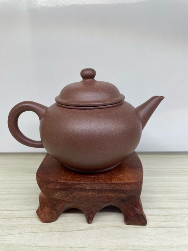 宜兴紫砂壶 水平 半手工制作，容量约160毫升