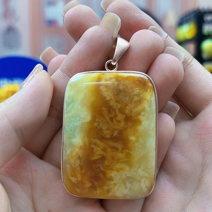 蜜蜡银S925镶嵌颈饰吊坠