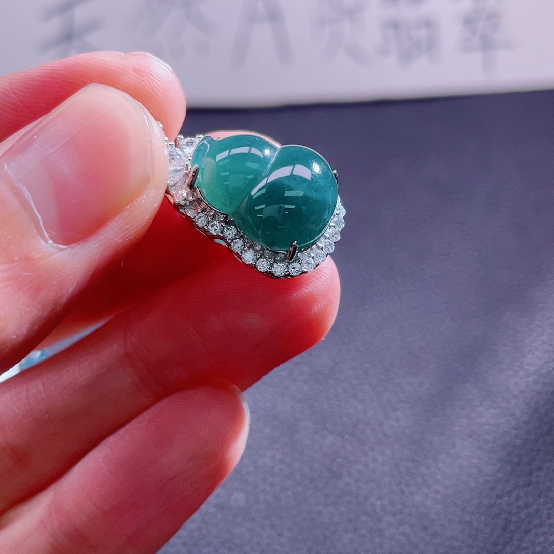 翡翠颈饰未镶嵌88888888