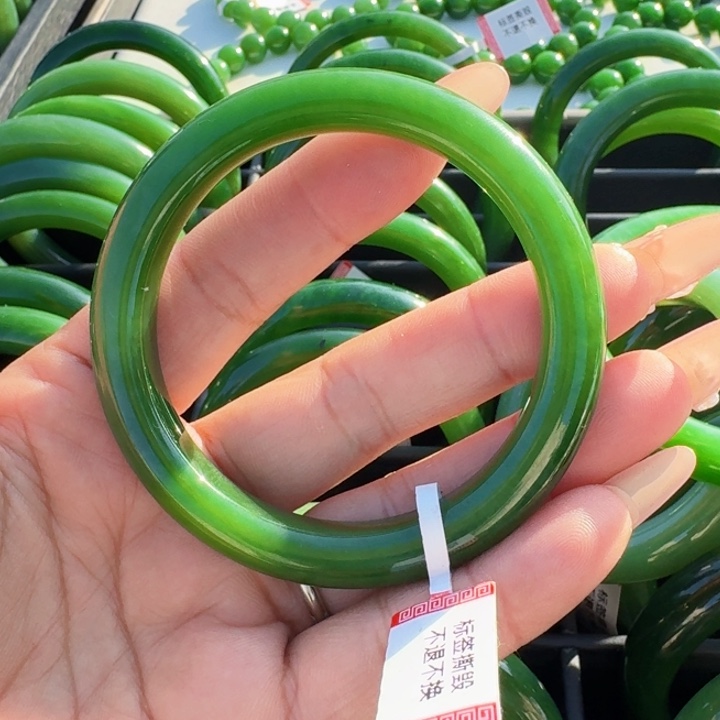 和田玉（碧玉）手镯未镶嵌