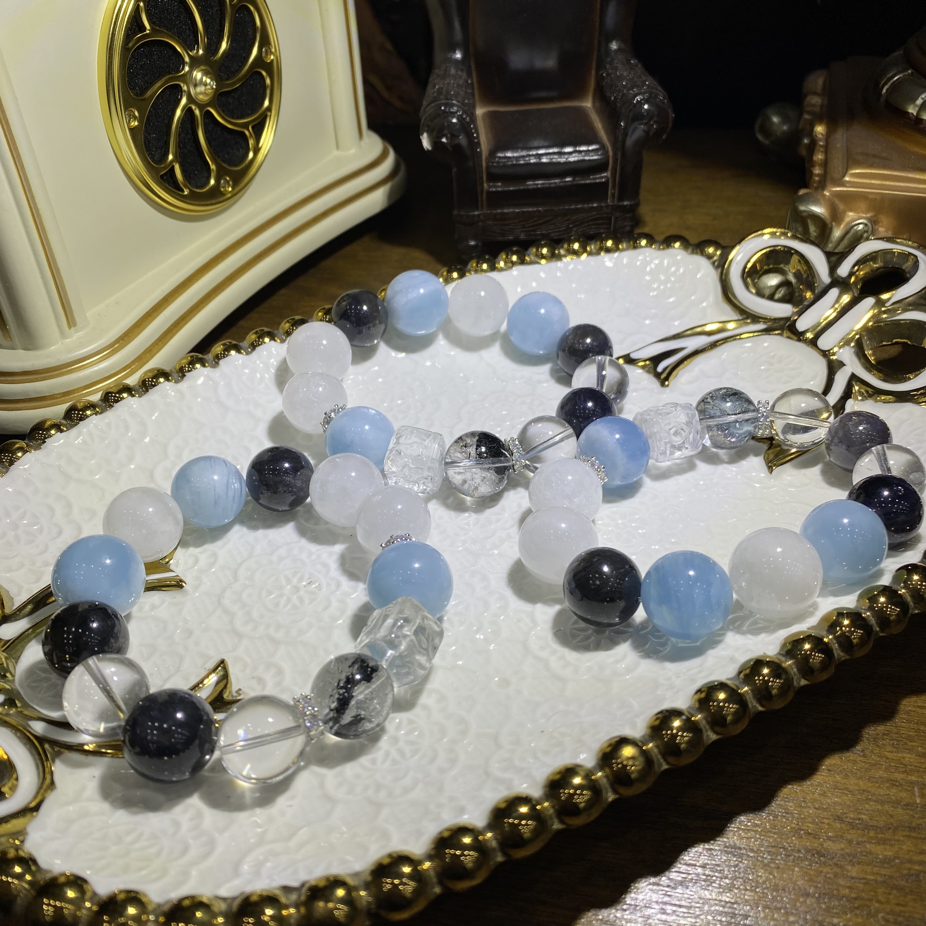 V061-高品质水晶多宝设计款手链-多样性发其一