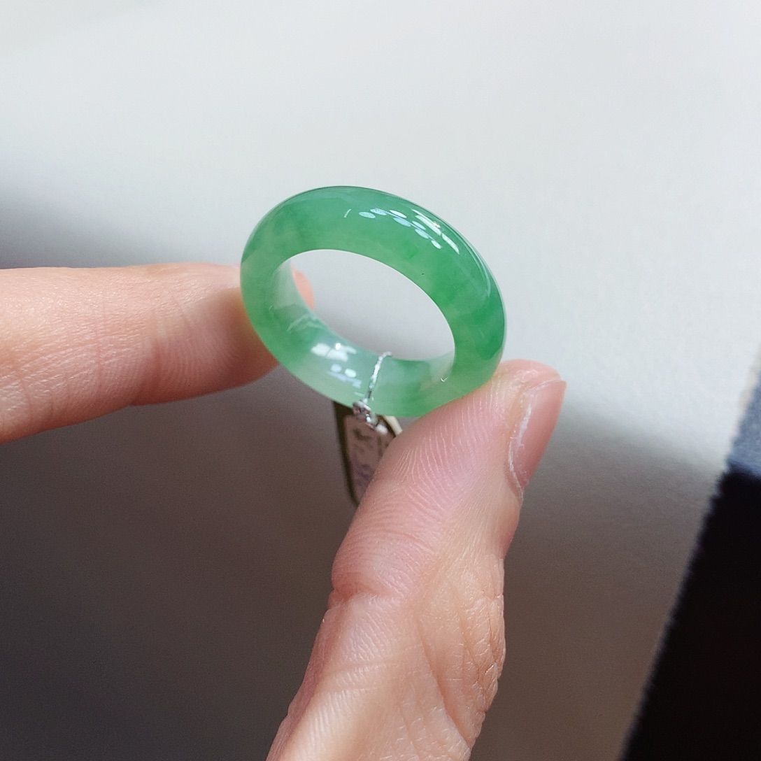 翡翠戒指未镶嵌14-15号